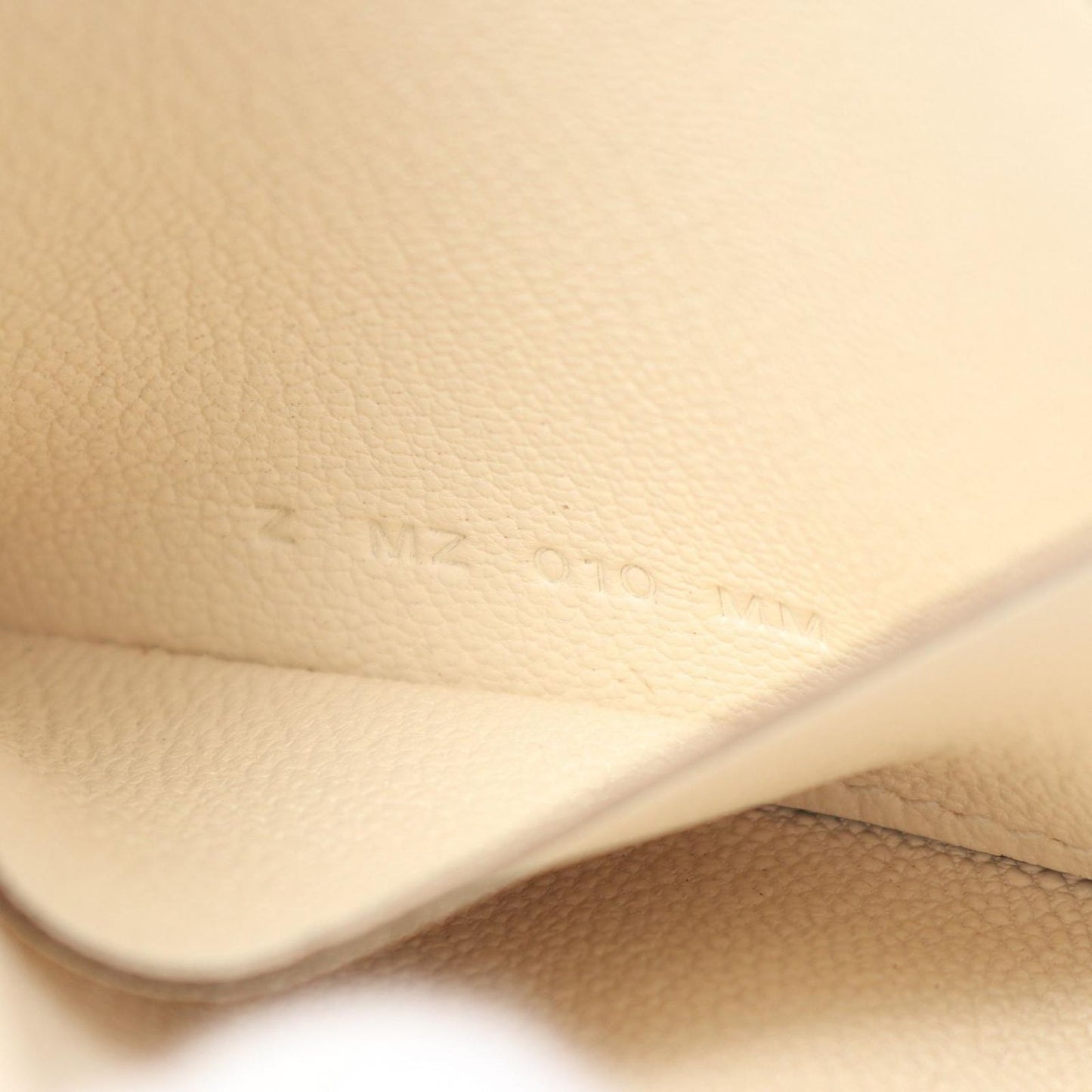 HERMES Paddock Coin Case in Nat/Cuivre Leather - Exquisite Craftsmanship