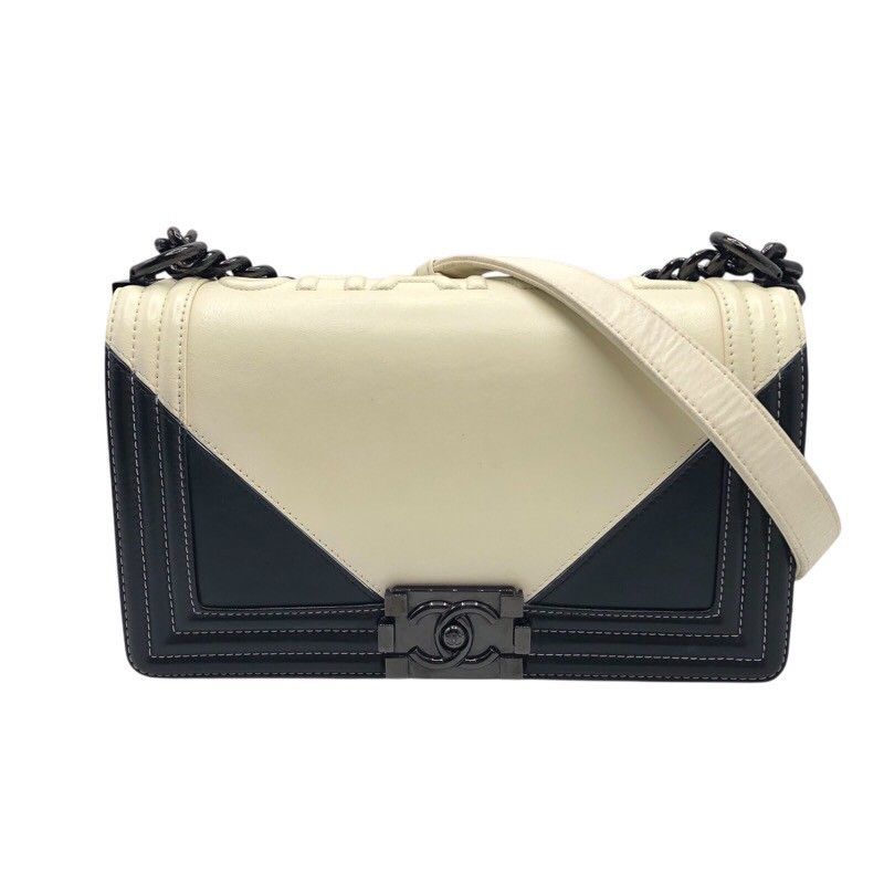 CHANEL Boy Chanel 25 Black/White Calf Leather Shoulder Bag