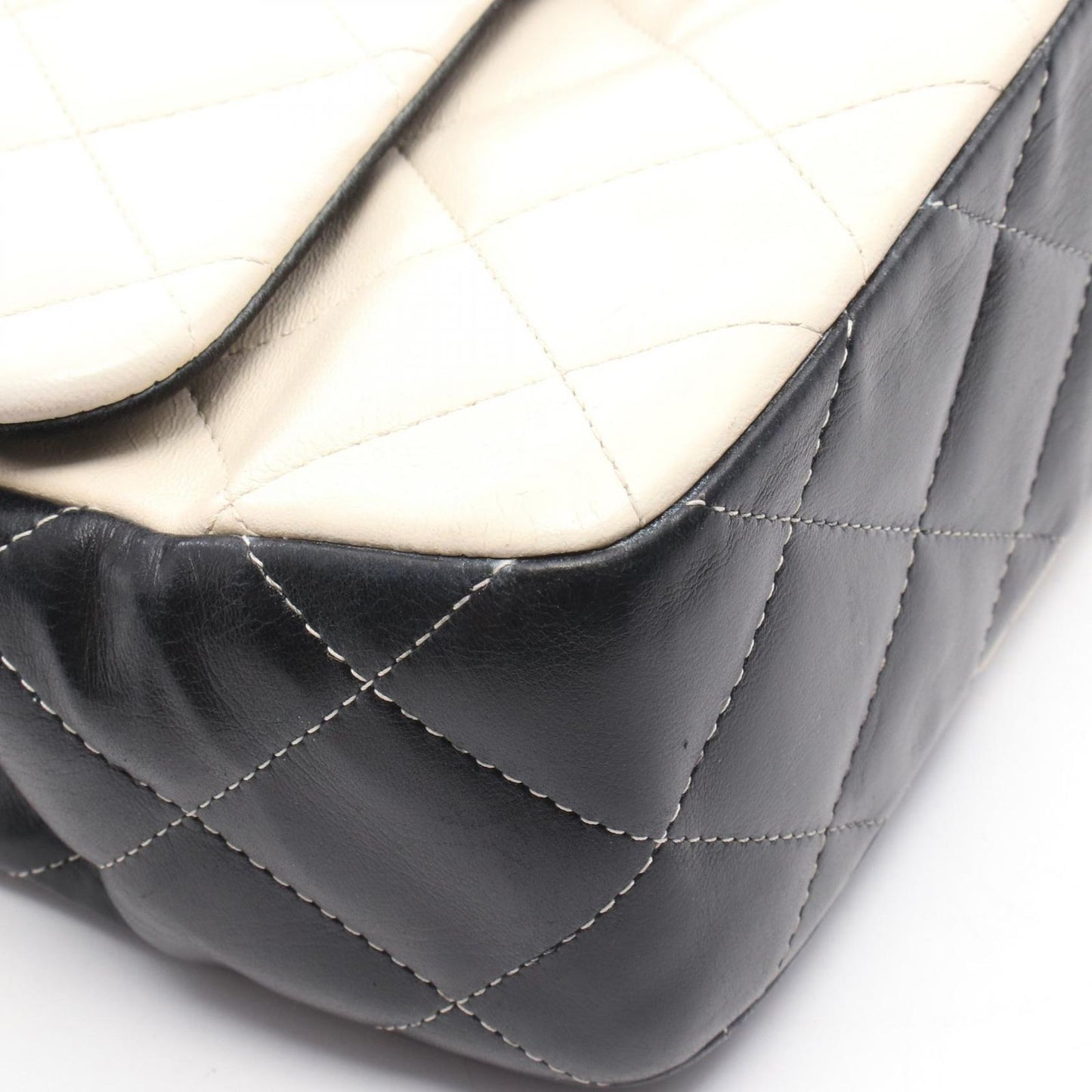 CHANEL Matelassé W Flap Shoulder Bag in Lambskin - Timeless Elegance