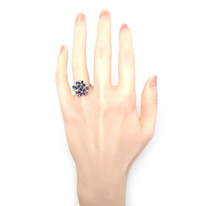 Exquisite Sapphire & Diamond Floral Motif Ring in K18 White Gold