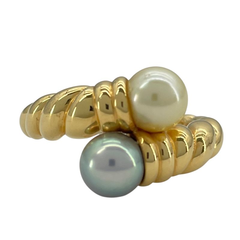 TASAKI K18YG Pearl & Black Pearl Ring - Exquisite Craftsmanship