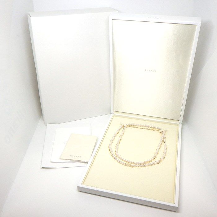 TASAKI Long Necklace in 18K Yellow Gold with Akoya Pearls