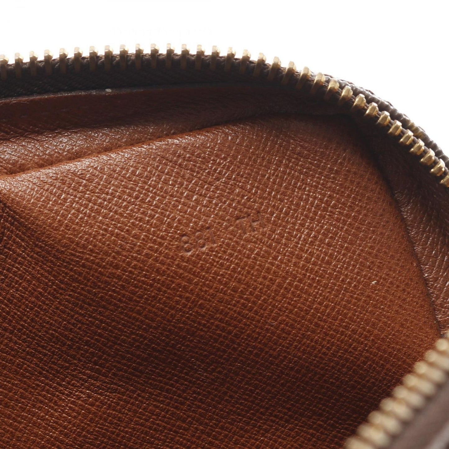 Louis Vuitton Monogram Marli Dragonne PM Clutch Bag - Timeless Elegance