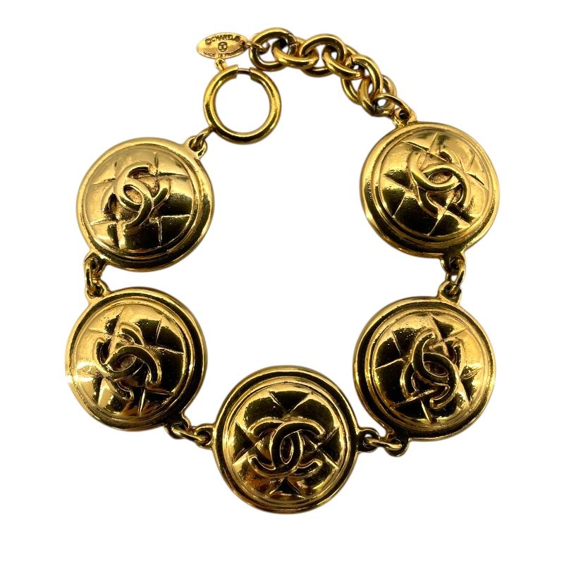 CHANEL Coco Mark Round Bracelet in Gold Metal - Exquisite Luxury