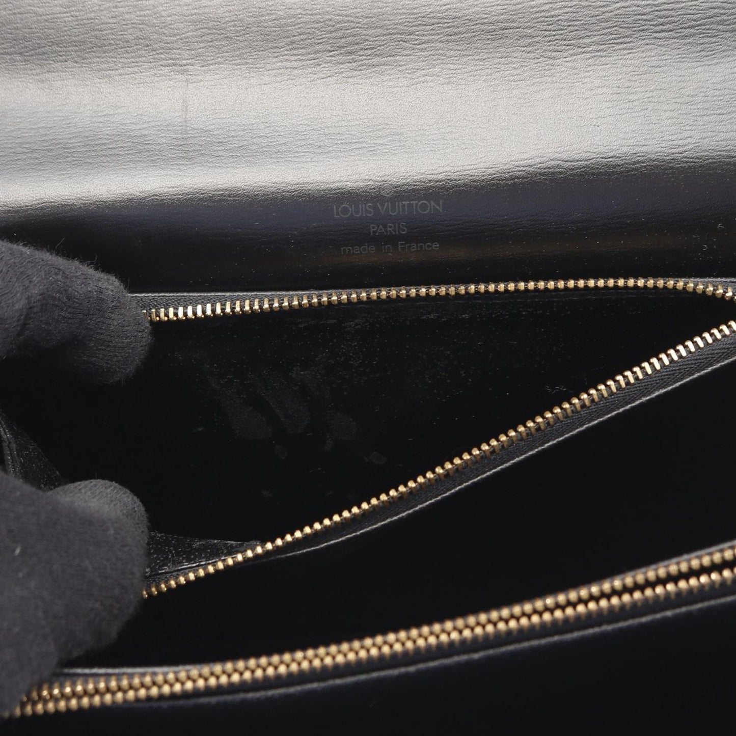 Louis Vuitton Concorde Epi Noir Handbag - Timeless Elegance