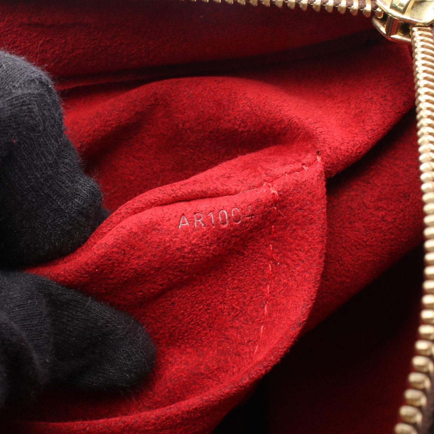 Louis Vuitton Viva Cite GM Monogram Shoulder Bag - Timeless Elegance