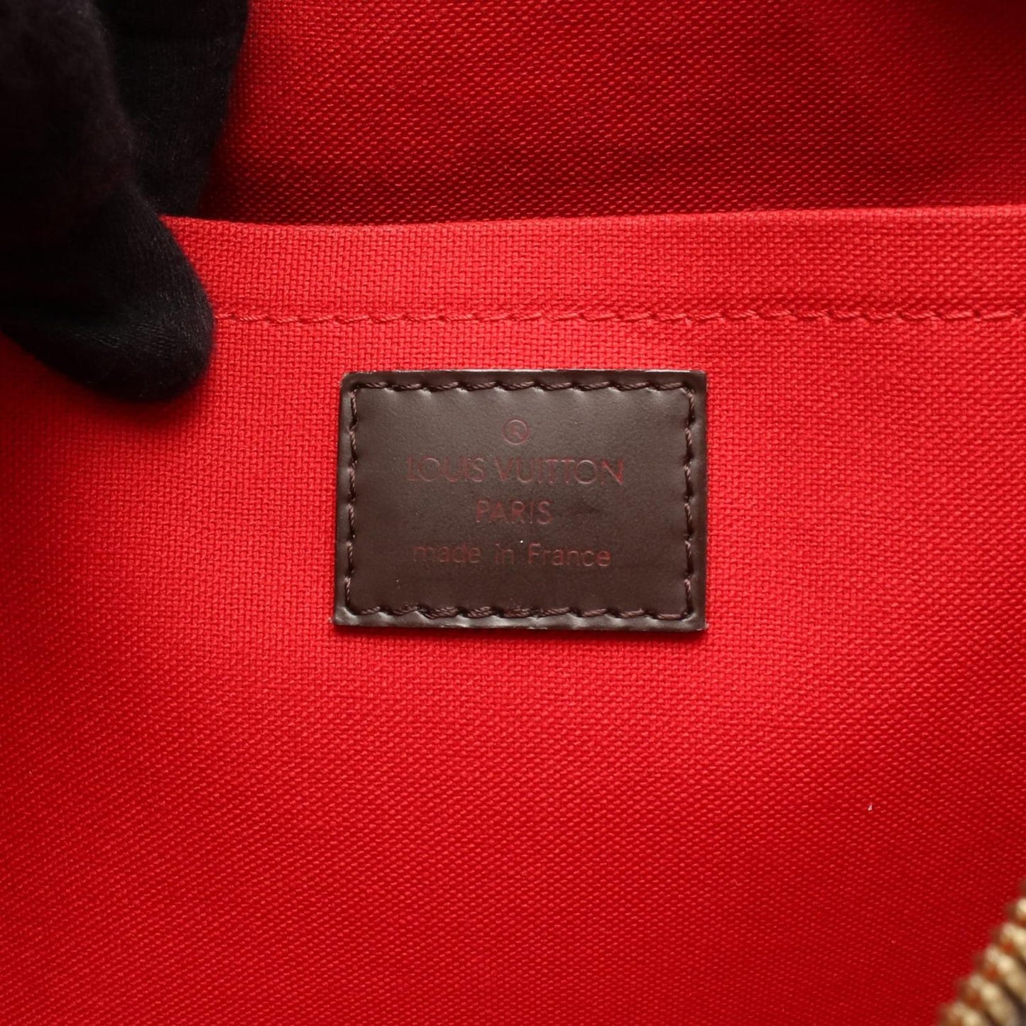 Louis Vuitton Thames GM Damier Ebene Shoulder Bag - Timeless Elegance