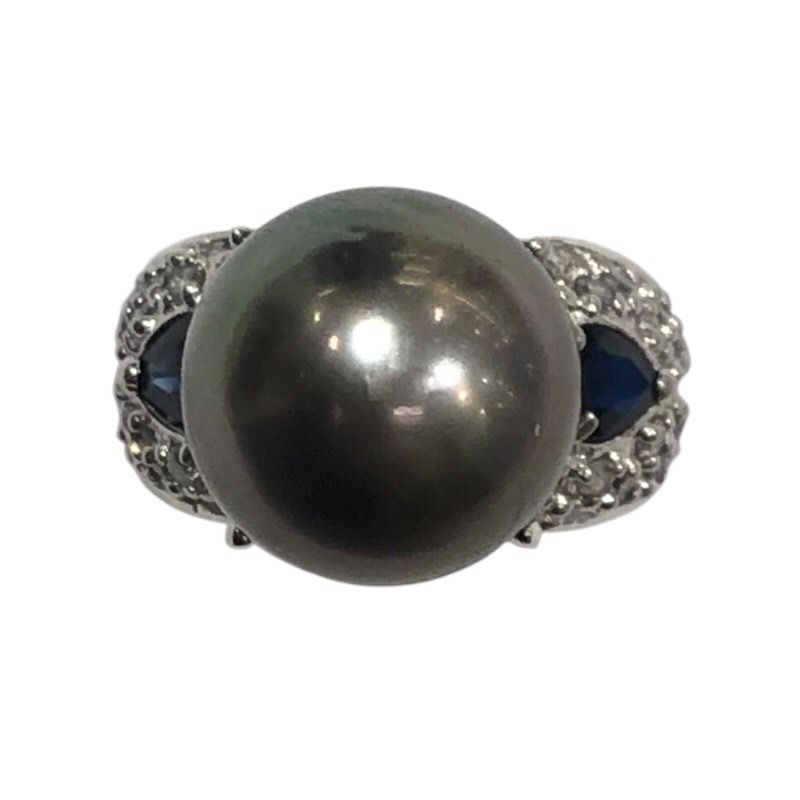 Exquisite K18WG Pearl Ring with Sapphire and Diamond Accents