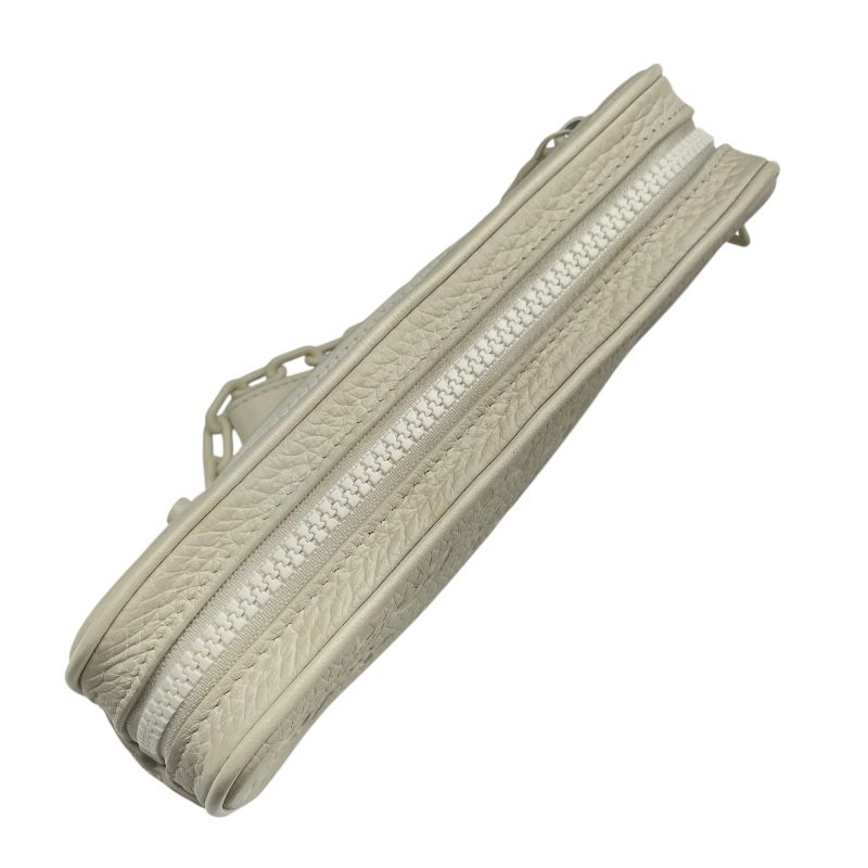 Louis Vuitton Pochette Volga M53551 in Powder White Monogram Empreinte