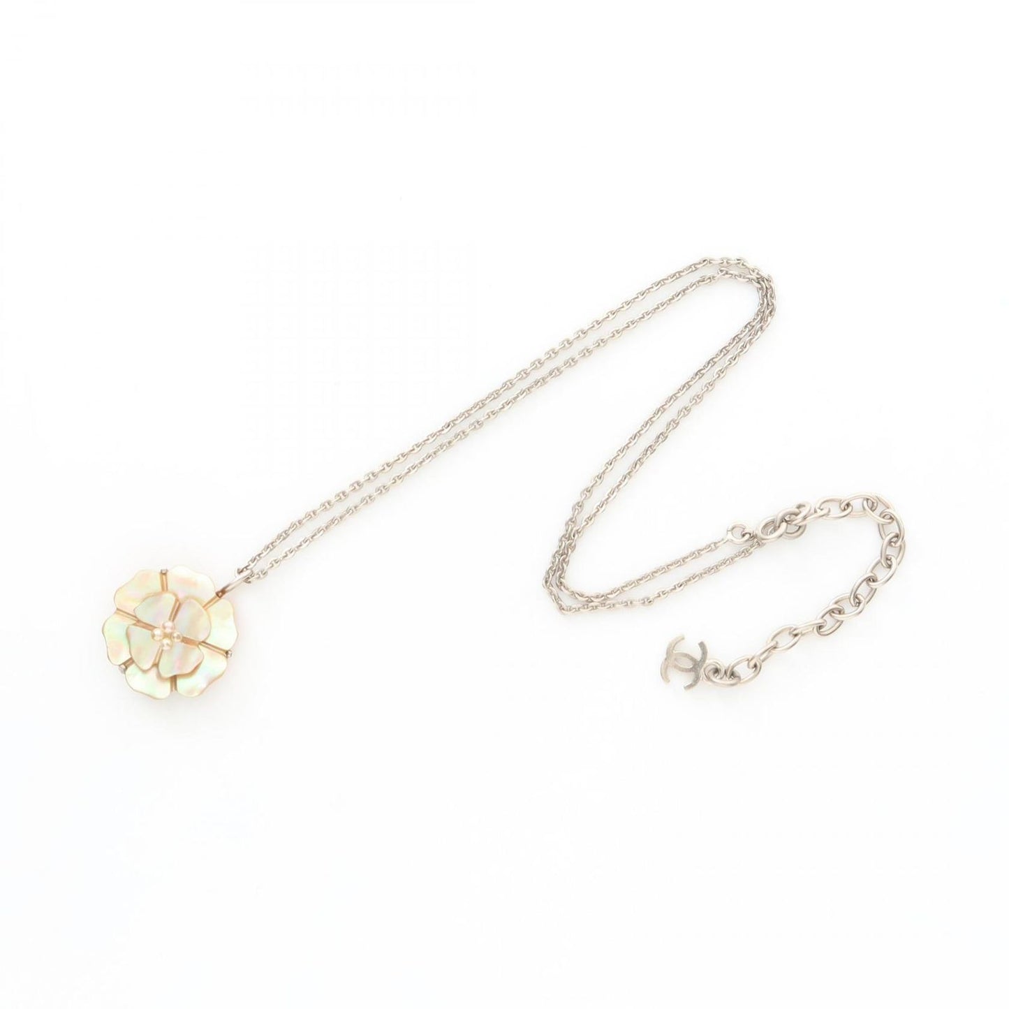 CHANEL Camellia Necklace in Beige Stainless Steel - Exquisite Elegance