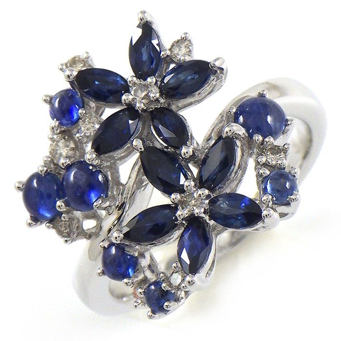 Exquisite Sapphire & Diamond Floral Motif Ring in K18 White Gold