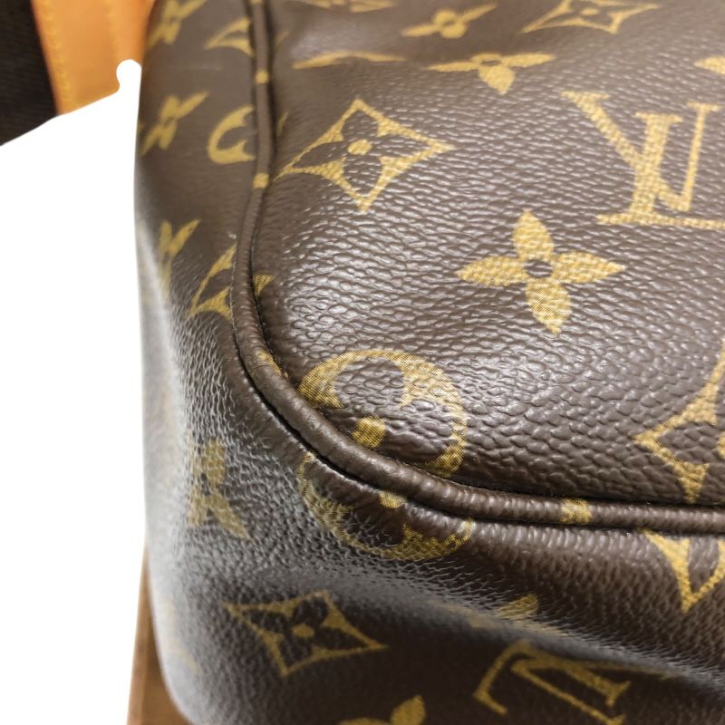 Louis Vuitton Sac Bosphore Monogram Shoulder Bag - Brown