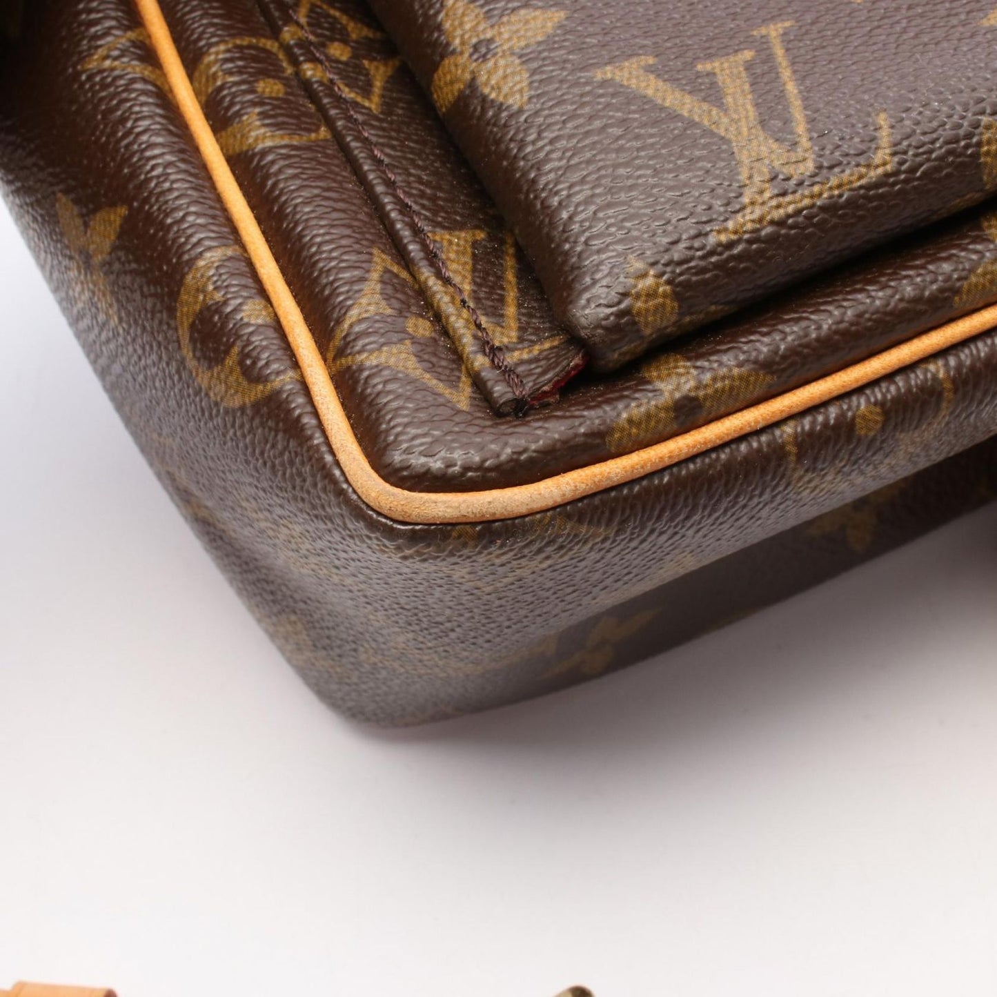 Louis Vuitton Viva Cite PM Monogram Shoulder Bag - Timeless Elegance