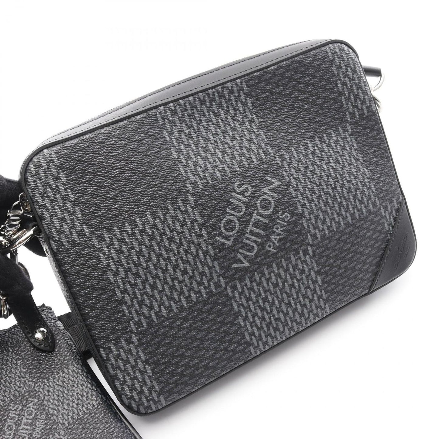 Louis Vuitton Trio Messenger Bag in Damier Graphite Canvas