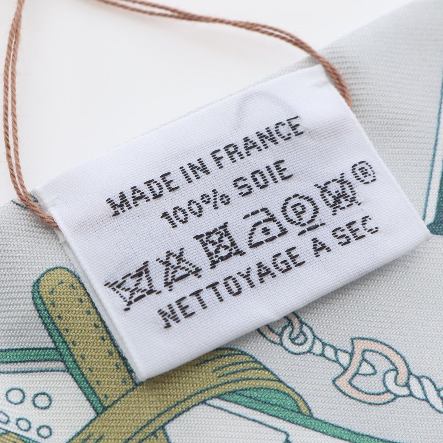 HERMES Bouquets Sellier Twilly Scarf - Exquisite Silk Accessory