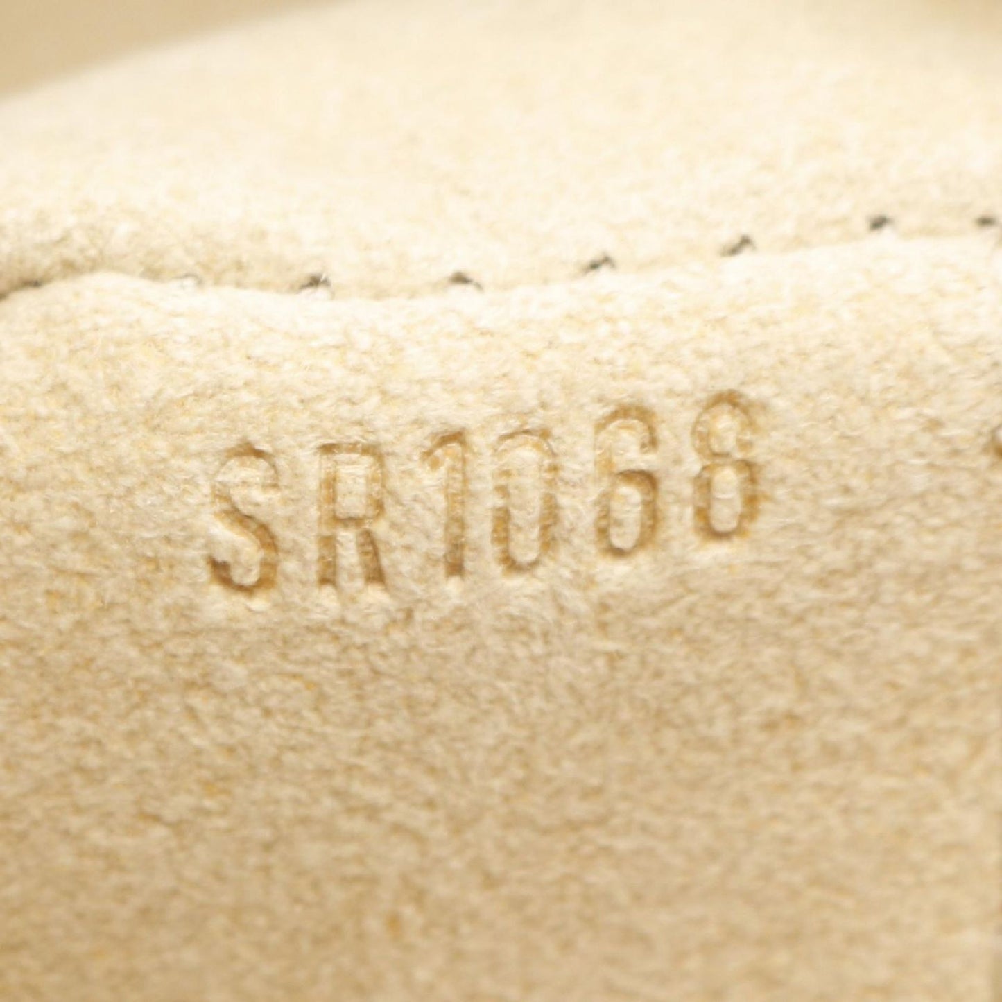 Louis Vuitton Beverly MM Monogram Shoulder Bag - Timeless Elegance