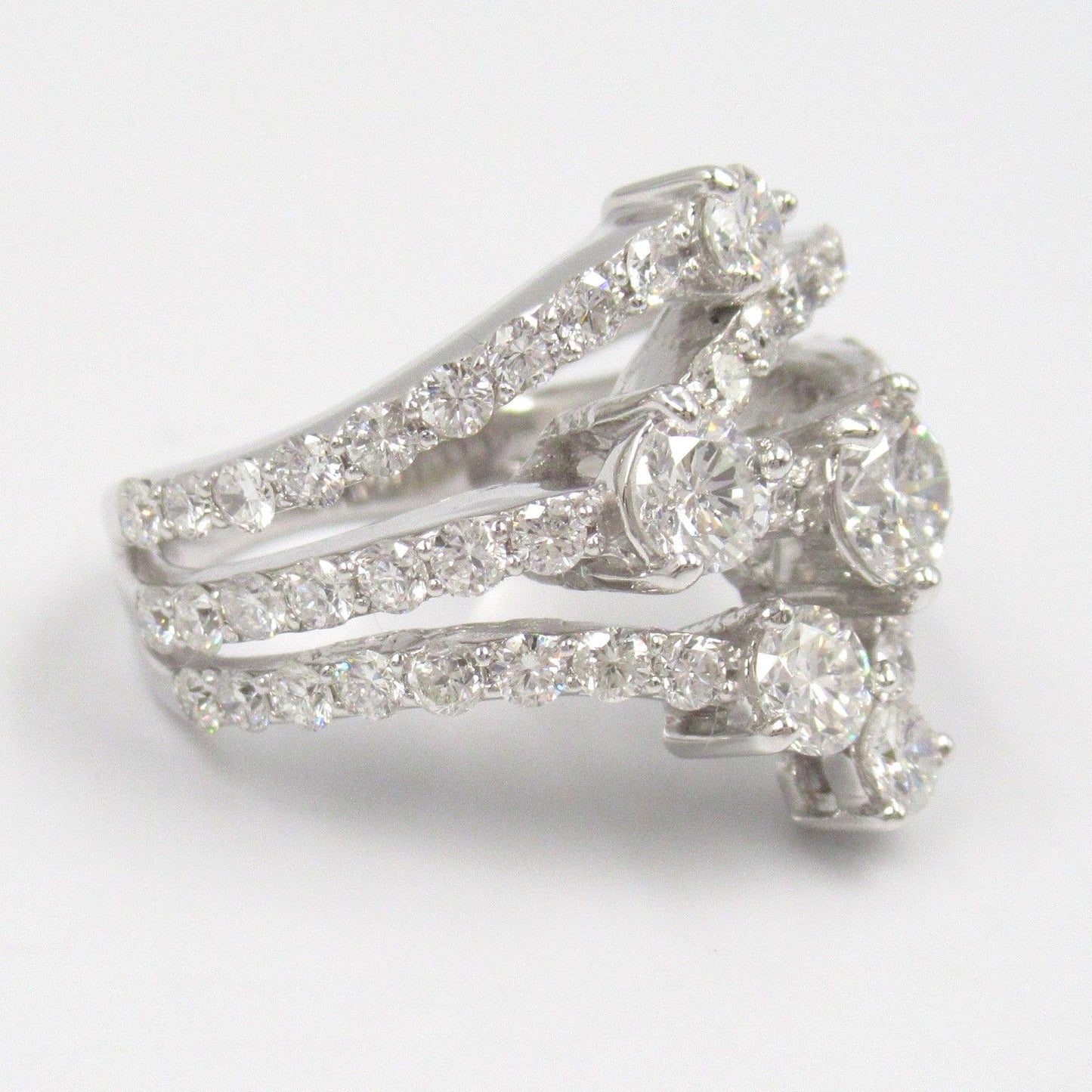 Exquisite K18WG Diamond Ring - 2.62ct Luxury Jewelry