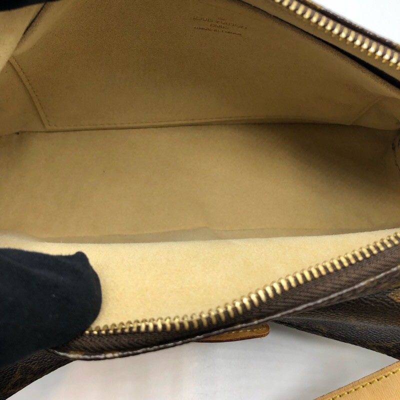 Louis Vuitton Ravello GM Monogram Shoulder Bag - Unisex Elegance