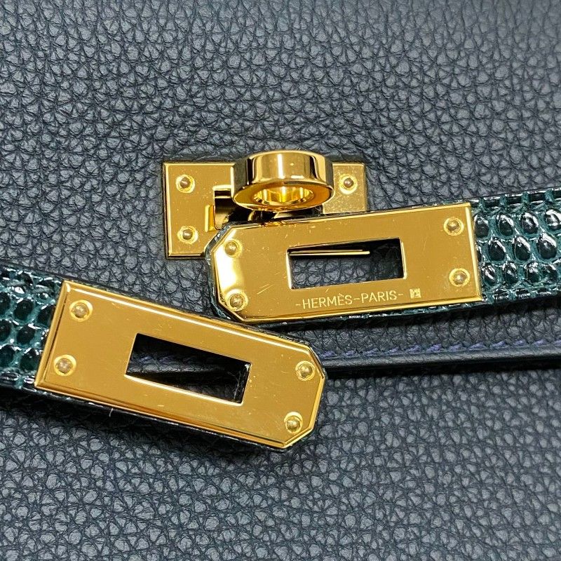 HERMES Kelly 25 Touch Handbag in Veil Rousseau with Gold Hardware