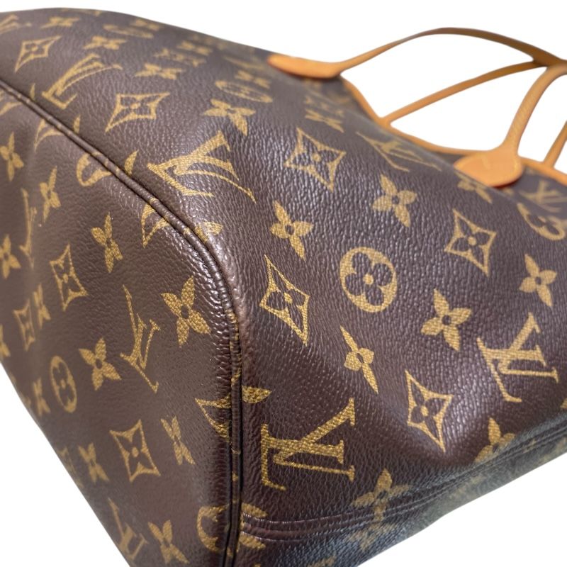 Louis Vuitton Neverfull MM Monogram Tote - Timeless Elegance
