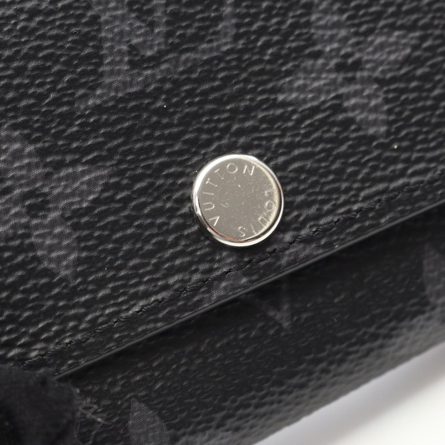 Louis Vuitton Monogram Eclipse Multi-Case 6 Key Holder - Black