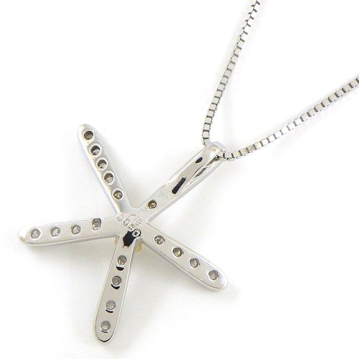 Exquisite Diamond Flower Motif Necklace in K18 Gold