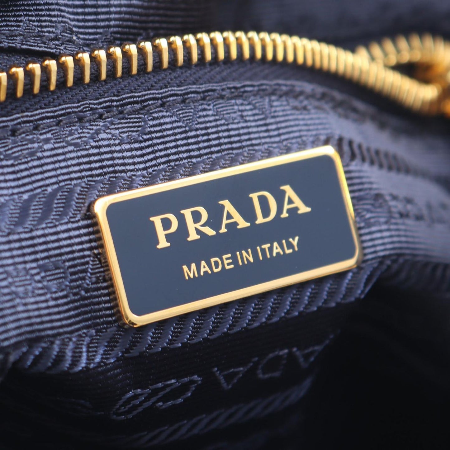 PRADA Re-Nylon TESSUTO ROPE Marina Small Bucket Bag - Navy