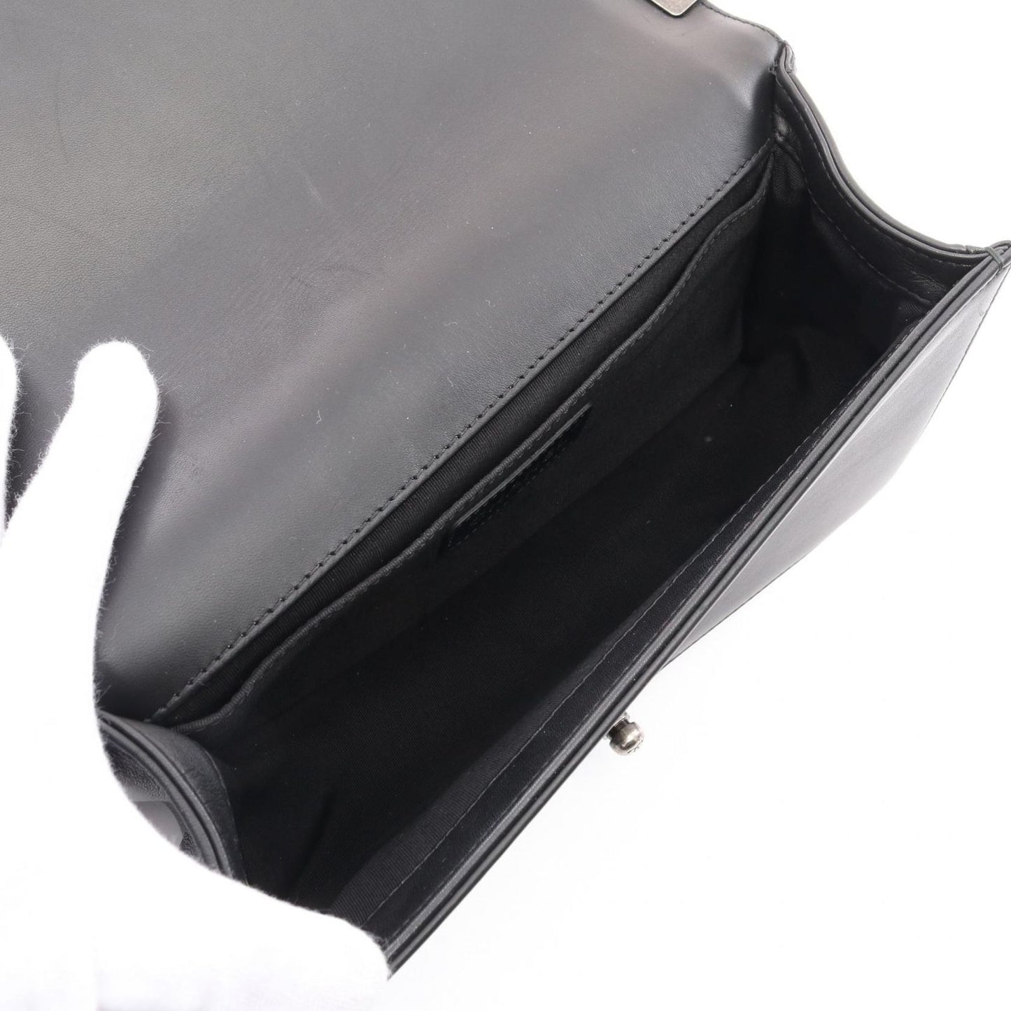 CHANEL Boy Chanel Shoulder Bag A67086 - Timeless Elegance