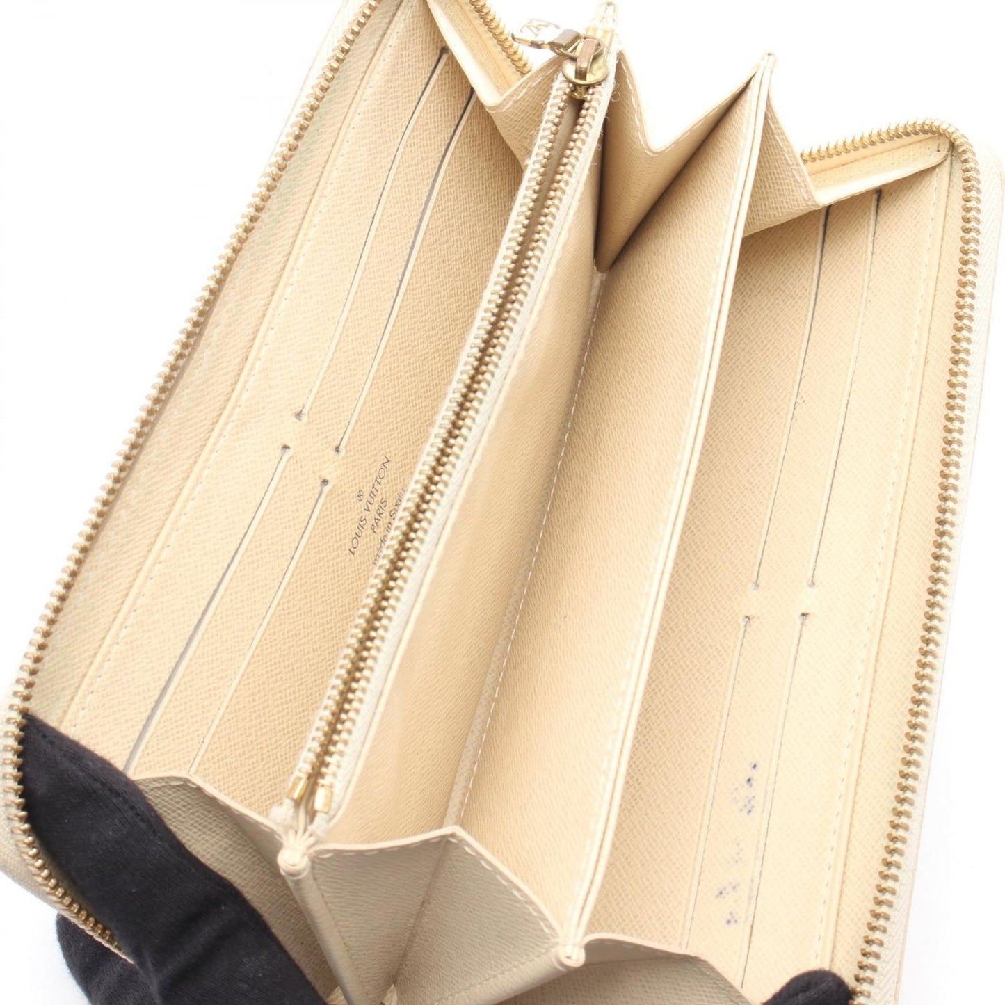 Louis Vuitton Zippy Wallet in Damier Azur Canvas - Timeless Elegance