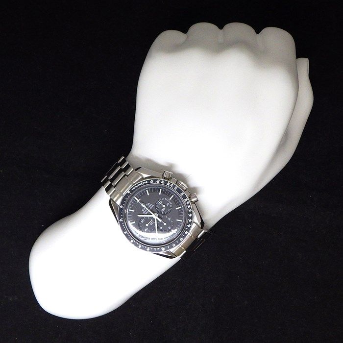 OMEGA Speedmaster Professional Moonwatch 42mm Chronograph