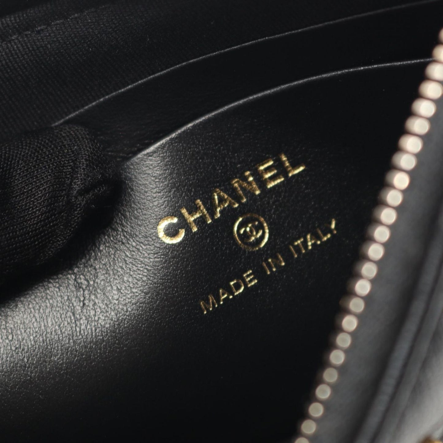 CHANEL Matelassé Black Lambskin Handbag - Timeless Elegance