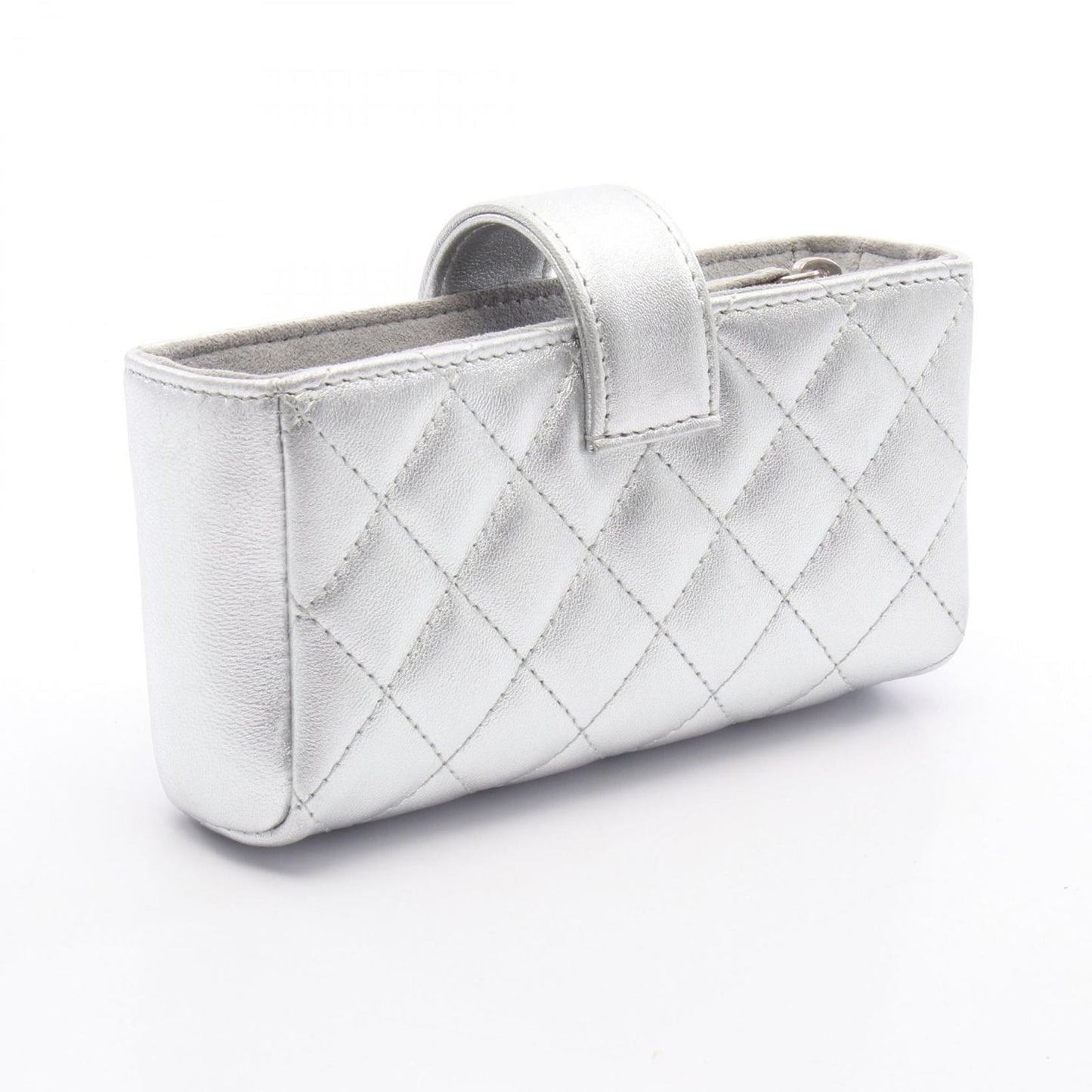 CHANEL Matelassé Silver Leather Pouch - Exquisite Craftsmanship