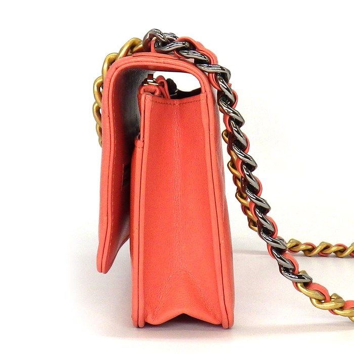 CHANEL 19 Chain Wallet AP0957 - Pink Lambskin - 2021 Edition