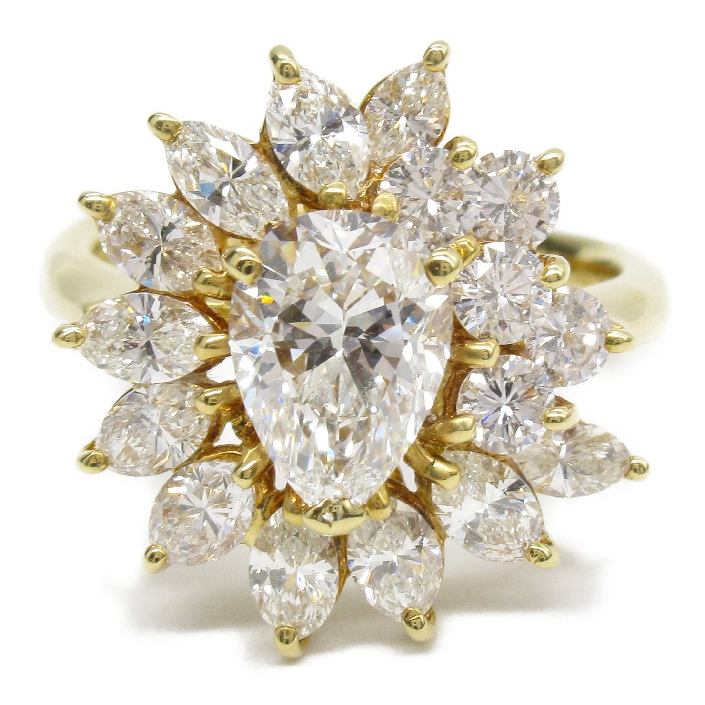 Exquisite Diamond Ring in K18 Yellow Gold - A Timeless Treasure