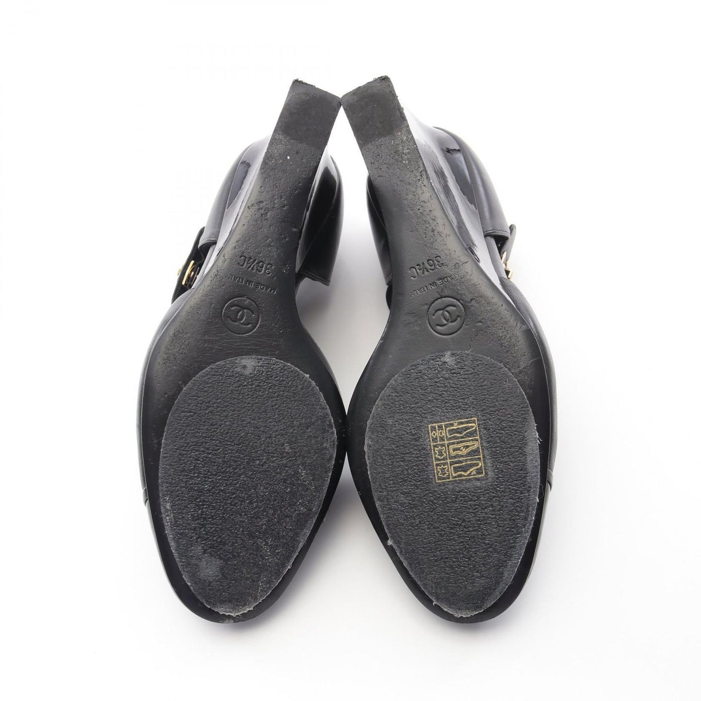 CHANEL Coco Mark Black Leather Pumps - Timeless Elegance