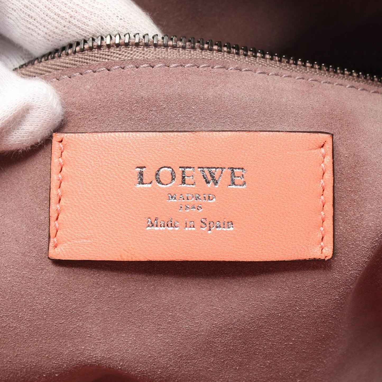 LOEWE Anagram Pink Leather Tote Bag - Exquisite Craftsmanship