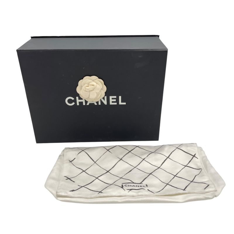 CHANEL Matelassé 25 A01112 Black Caviar Leather Shoulder Bag