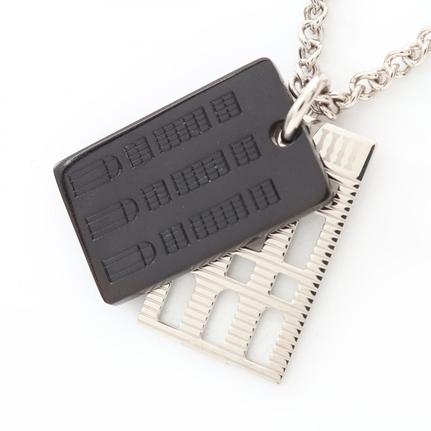 HERMES Vanquatre Faubourg Necklace in Stainless Steel - Exquisite Elegance