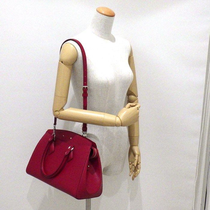 Louis Vuitton Suflo MM Handbag in Fuchsia Epi Leather - 2016