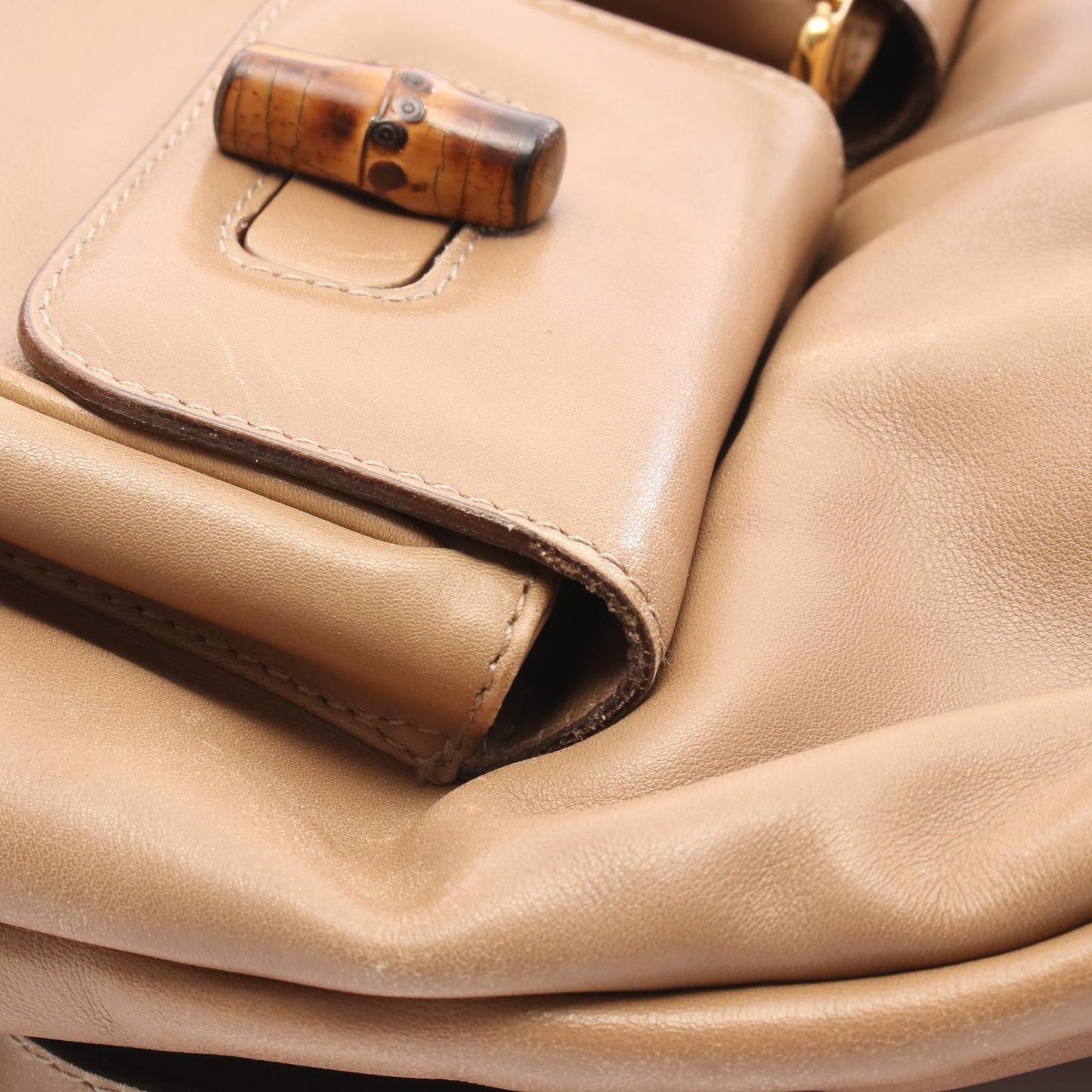 GUCCI Bamboo Backpack in Beige Leather - Timeless Elegance