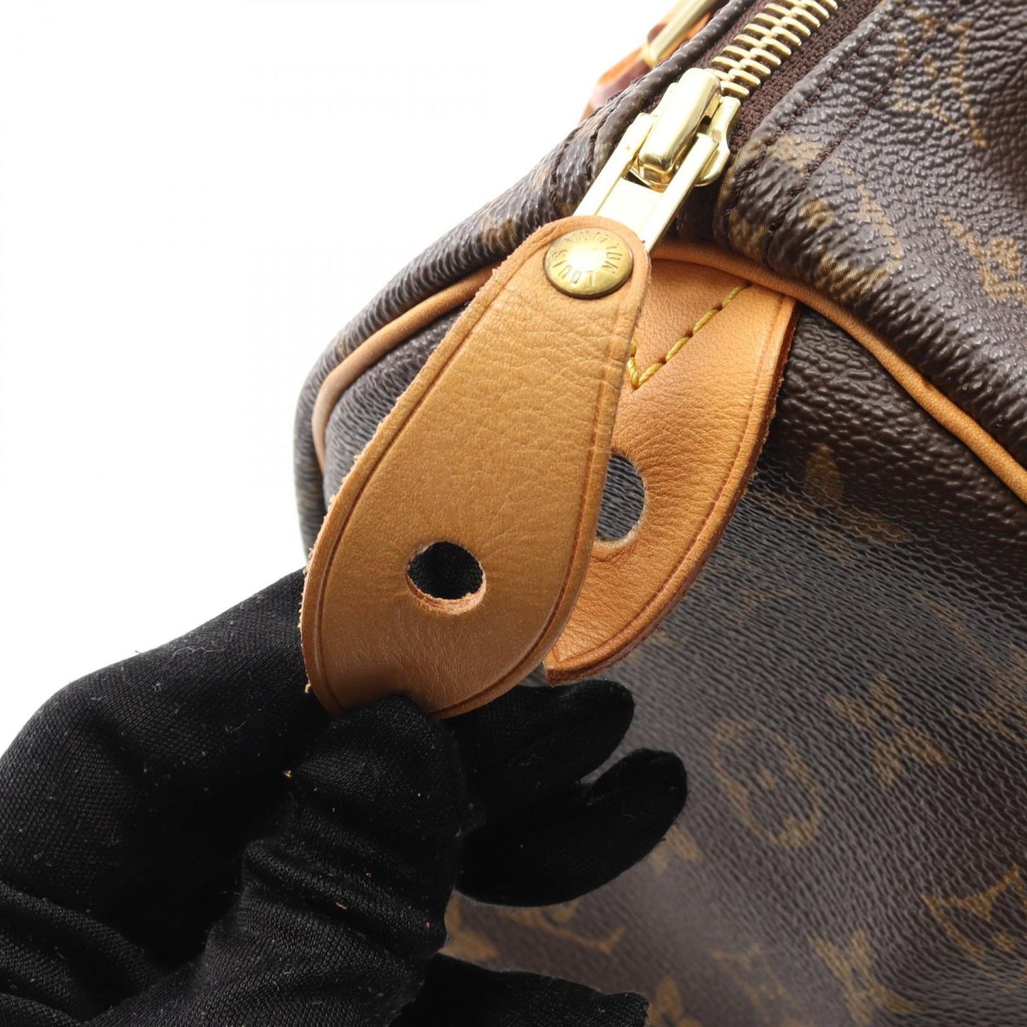 Louis Vuitton Monogram Speedy 25 Handbag - Timeless Elegance