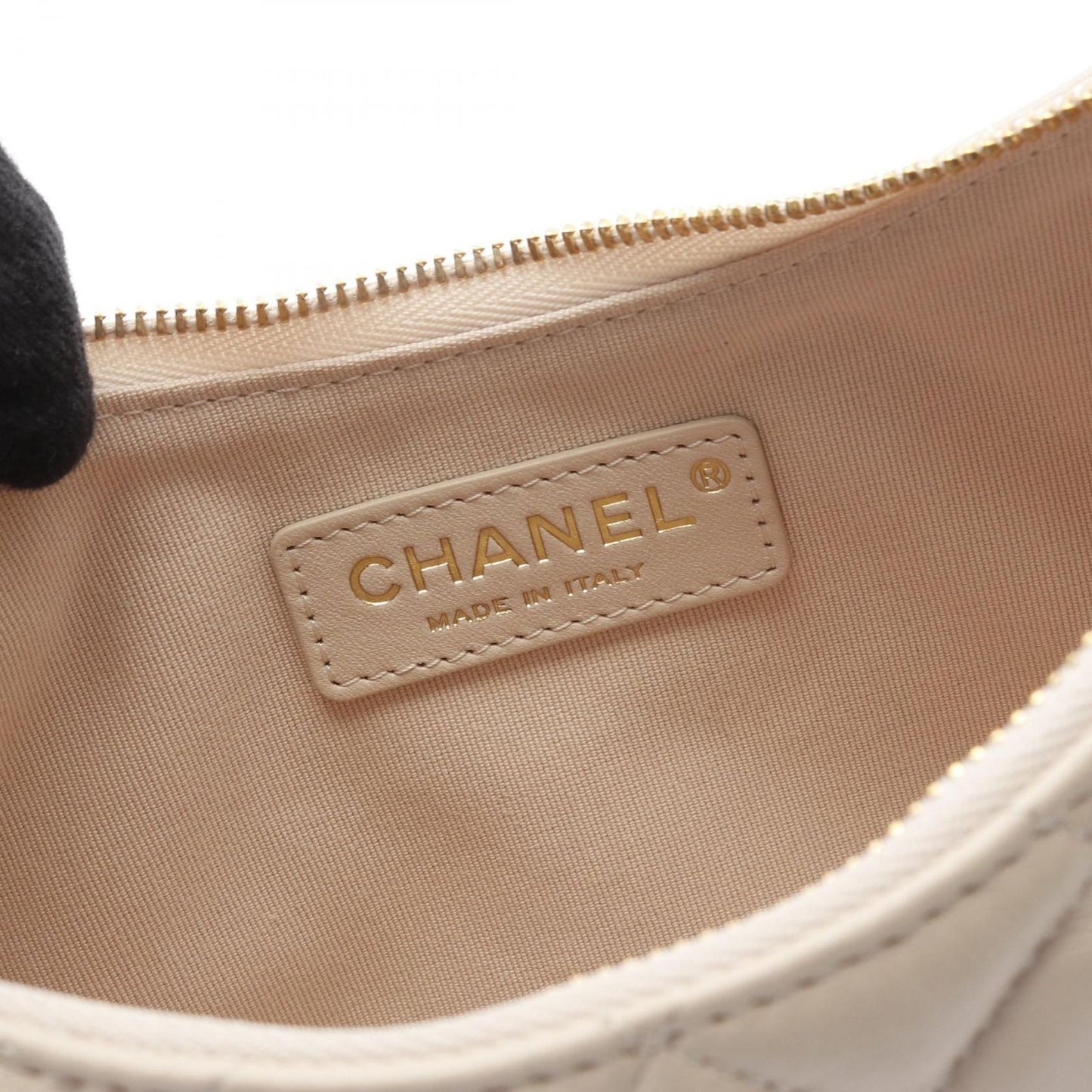 CHANEL Matelassé Small Hobo Bag in Cream Lambskin - AS3917