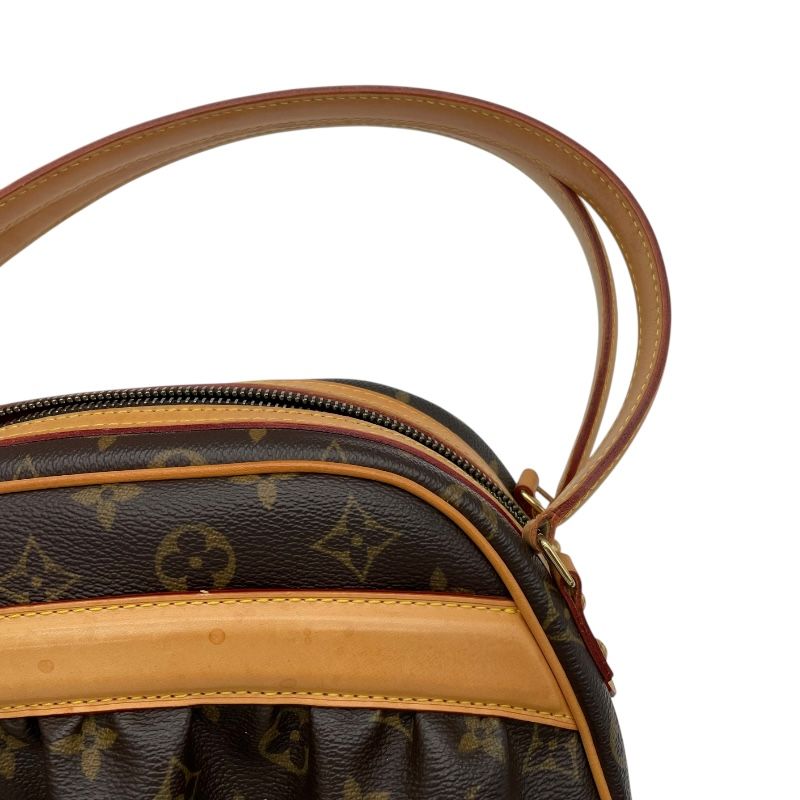 Louis Vuitton Clara M40057 Monogram Canvas Handbag - Brown
