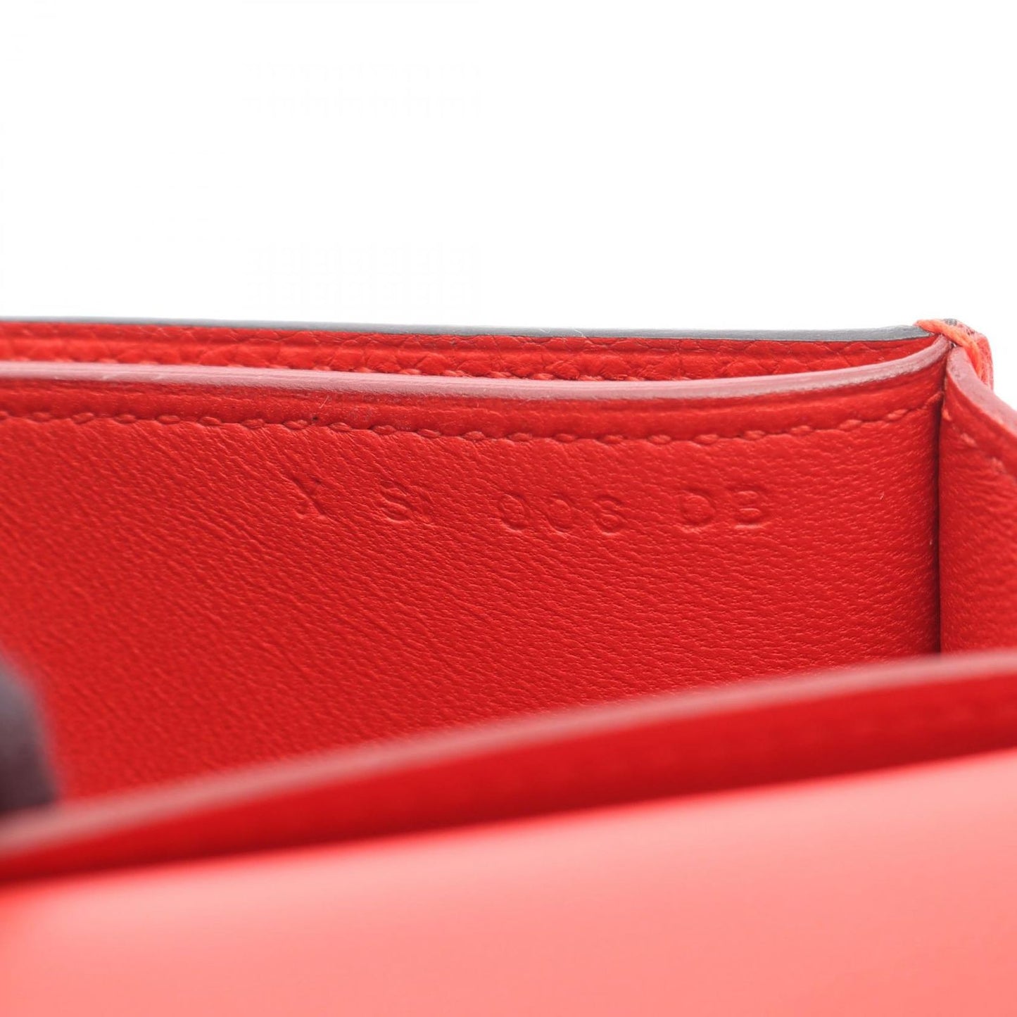 HERMES Passant Long Wallet in Red Leather - Exquisite Craftsmanship