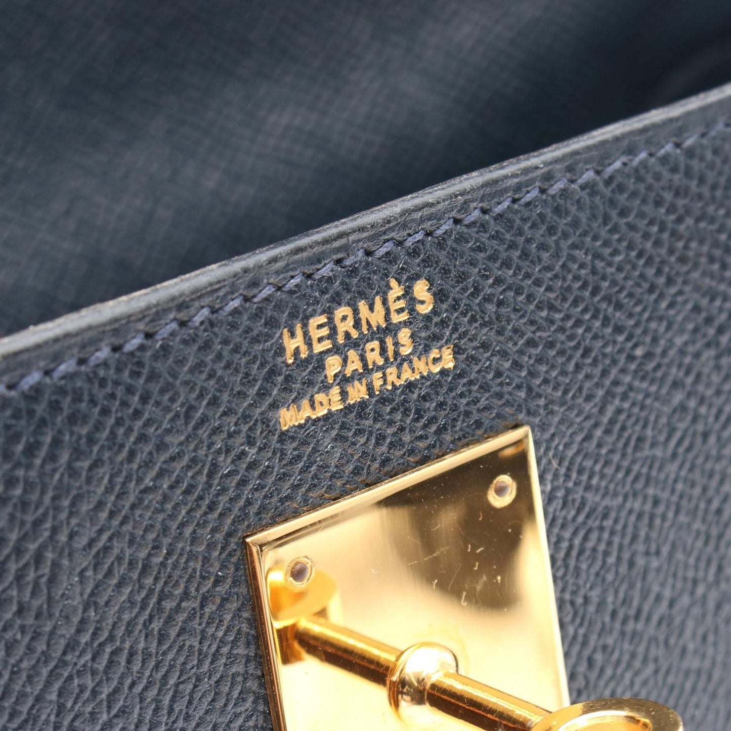 HERMES Kelly 32 Handbag in Blue Marine - Timeless Elegance