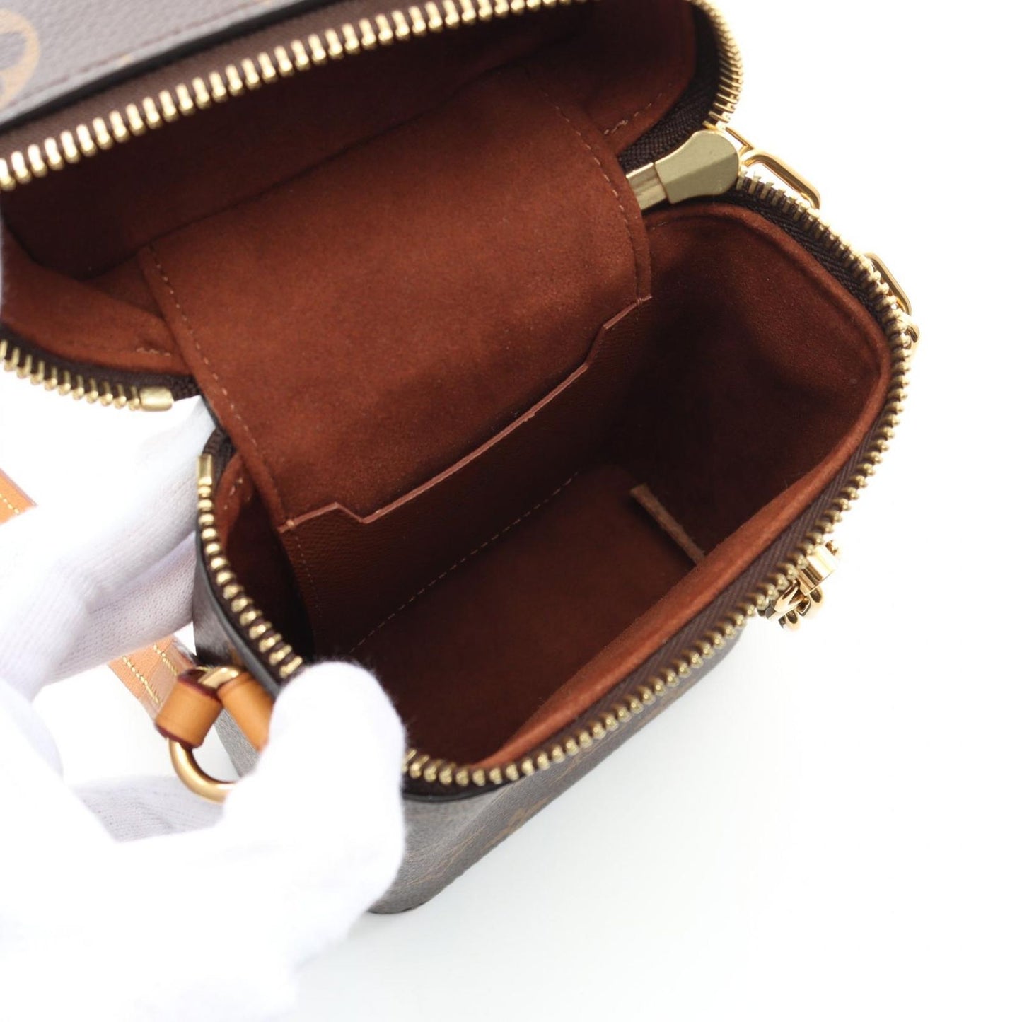 Louis Vuitton Monogram Fawn Box Shoulder Bag - Timeless Elegance