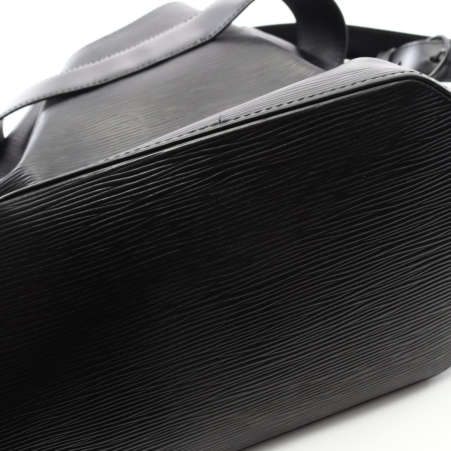 Louis Vuitton Sac De Paille PM Epi Noir Shoulder Bag - Timeless Elegance