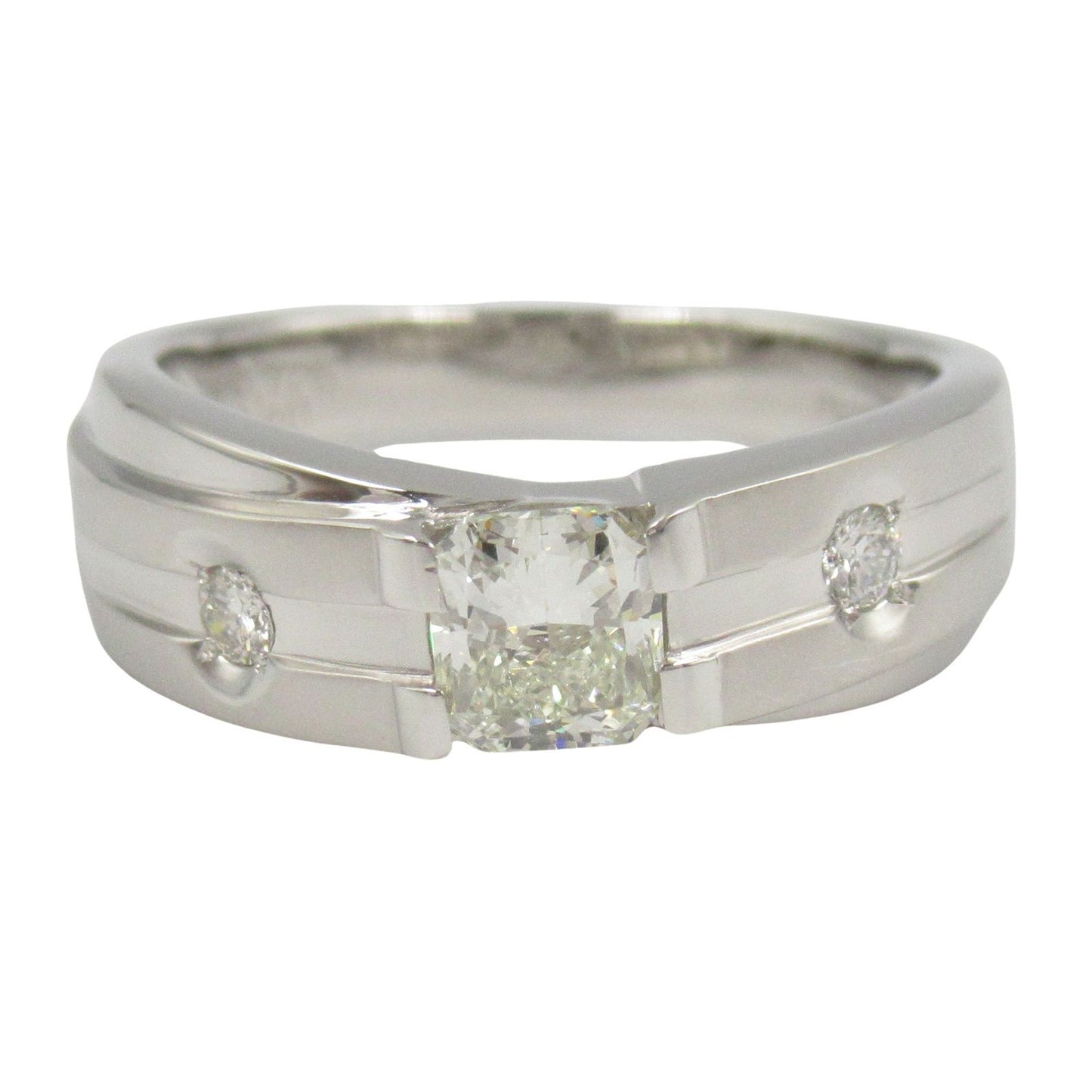 Exquisite JEWELRY Diamond Ring in Platinum - Timeless Elegance
