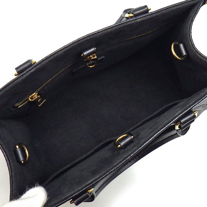 Louis Vuitton OnTheGo PM Handbag in Noir Monogram Empreinte