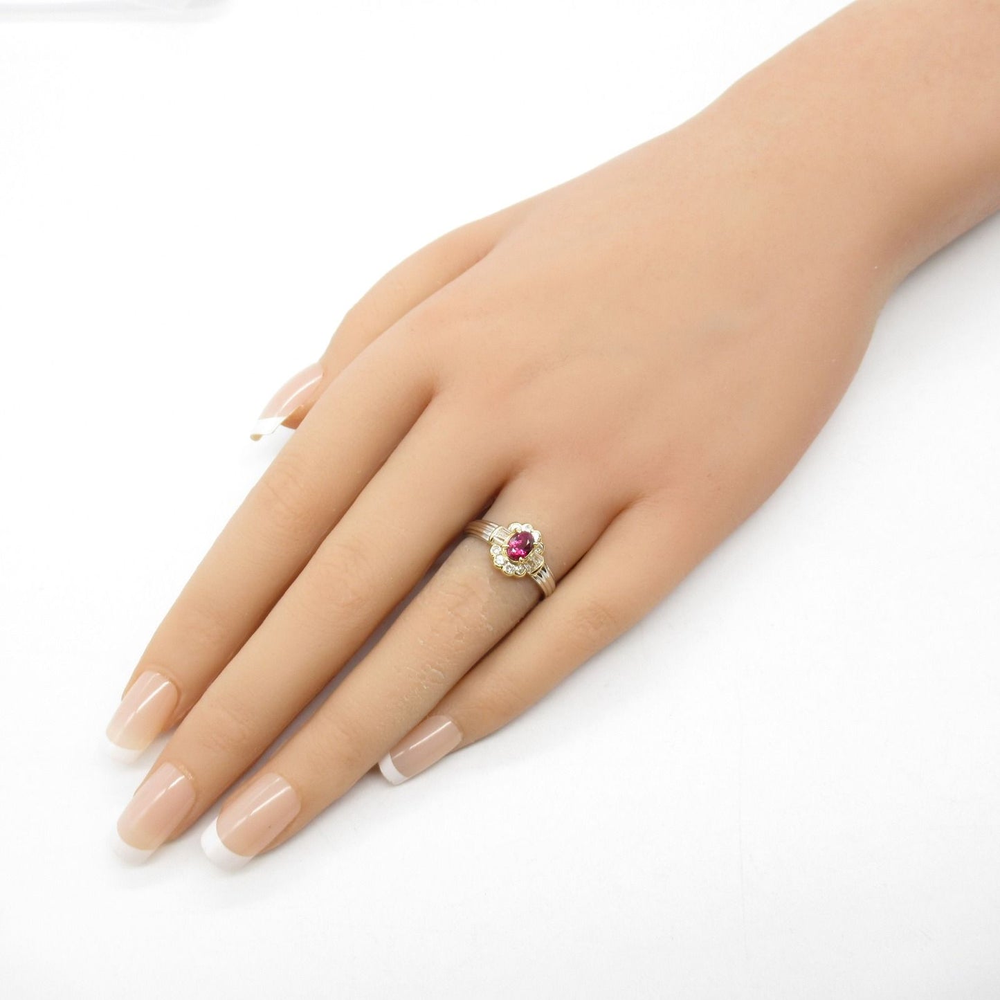 Exquisite Ruby and Diamond Ring in Platinum and Yellow Gold